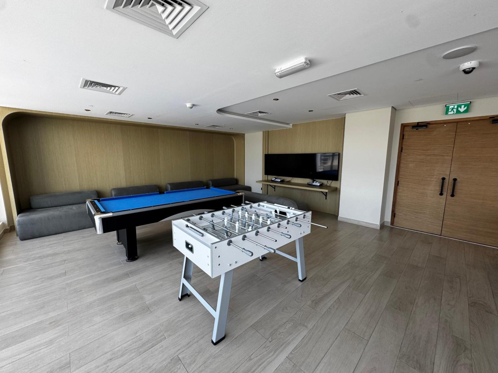 Apartment Designer 1br Flat - Prime Gardens - Near Everything